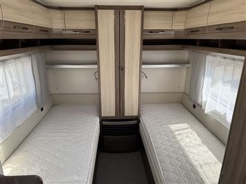 Hobby De Luxe 460 LU