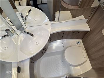Hobby De Luxe 460 LU