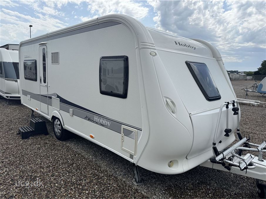 Hobby De Luxe 560 CFe
