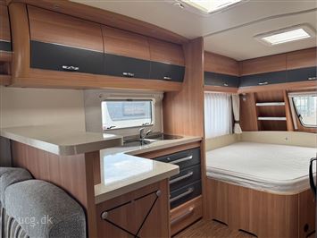Hobby De Luxe 560 CFe