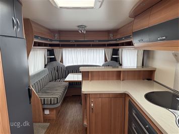 Hobby De Luxe 560 CFe