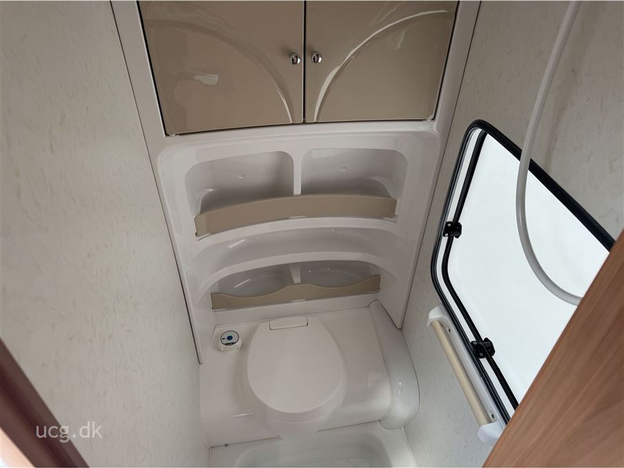 Hobby De Luxe 560 CFe