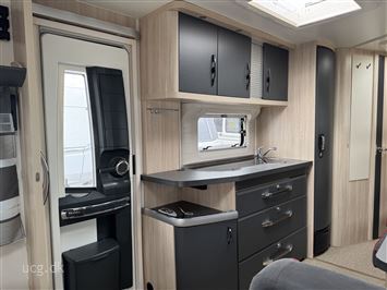 Hobby De Luxe Edition 545 KMF