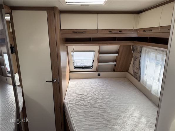 Hobby De Luxe 460 UFe