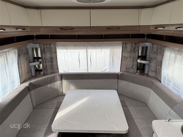 Hobby De Luxe 460 UFe