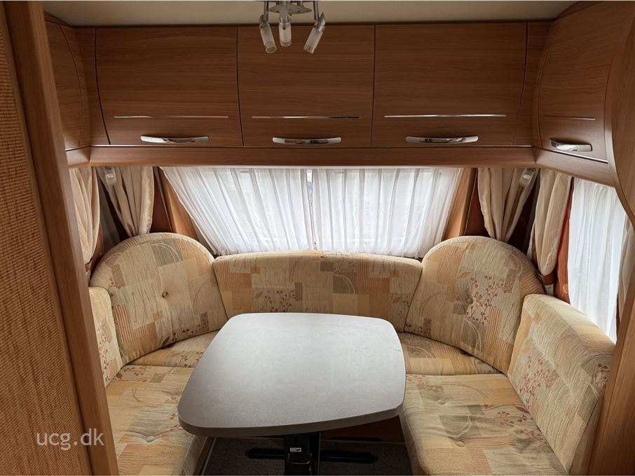 Hobby De Luxe 460 LU