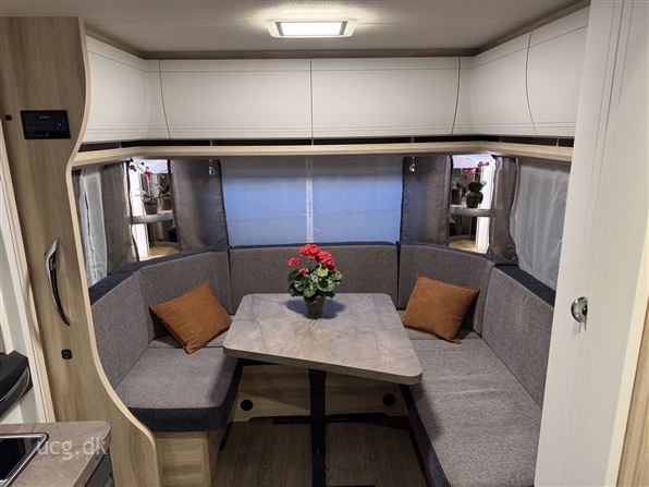 Hobby De Luxe 495 UL