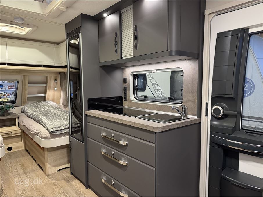 Hobby De Luxe 495 UL