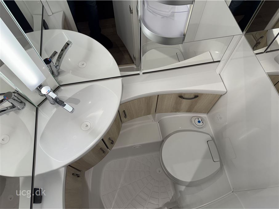 Hobby De Luxe 495 UL