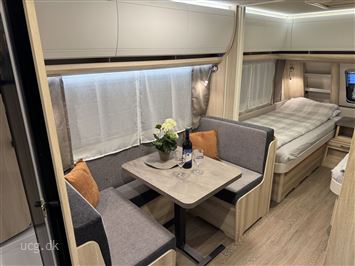 Hobby De Luxe 460 SL DK-Line