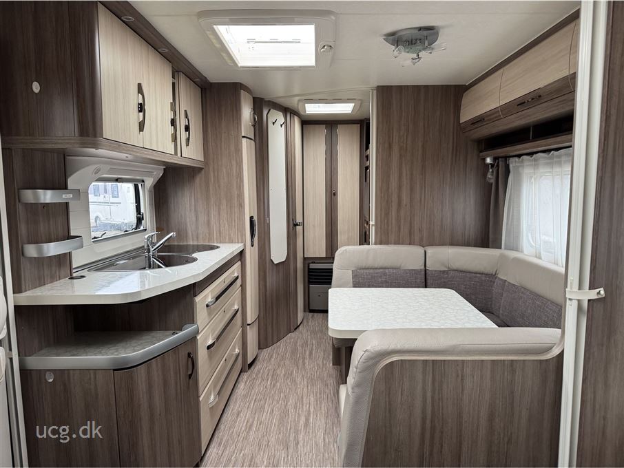 Hobby De Luxe 545 KMF