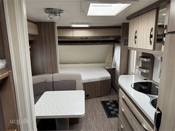 Hobby De Luxe 545 KMF