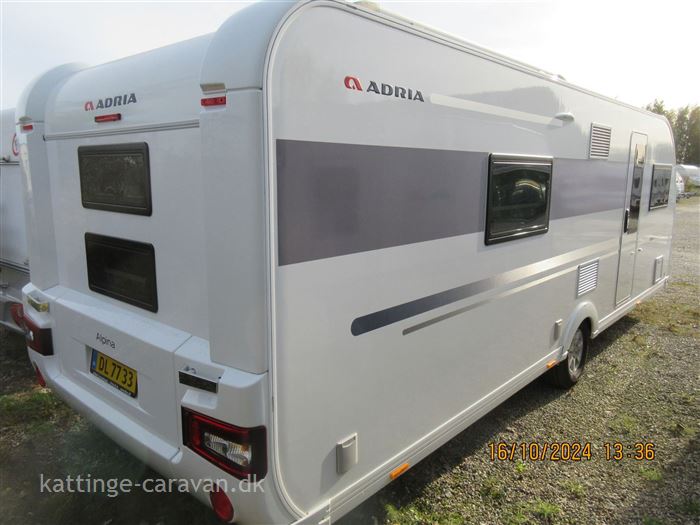 Adria Alpina 663 UK