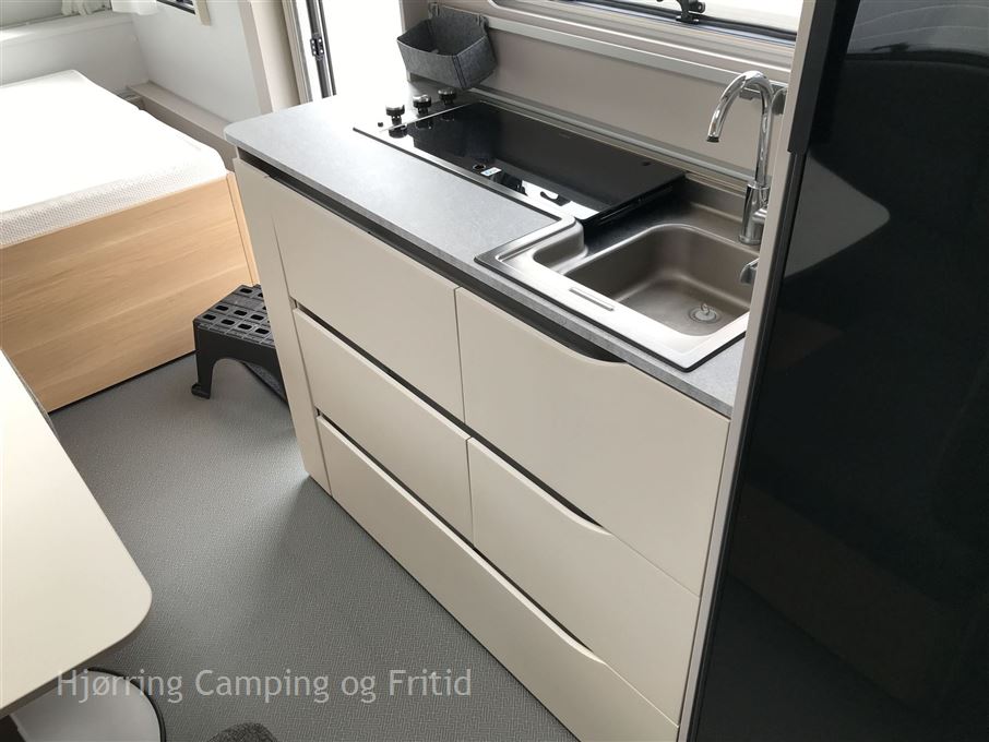 Adria Adora 573 PT