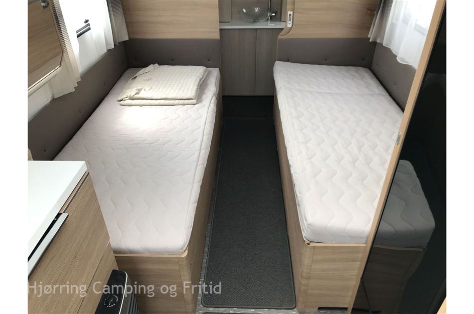 Adria Adora 572 UT