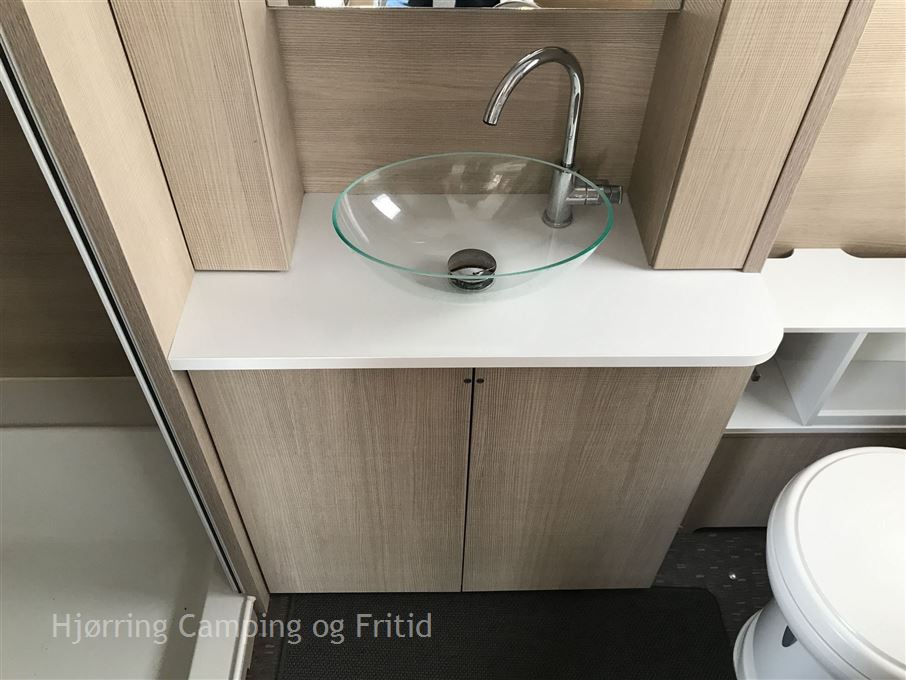 Adria Adora 572 UT
