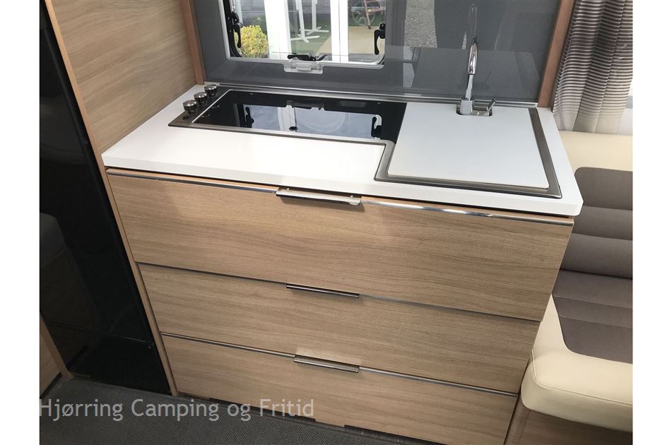 Adria Adora 572 UT