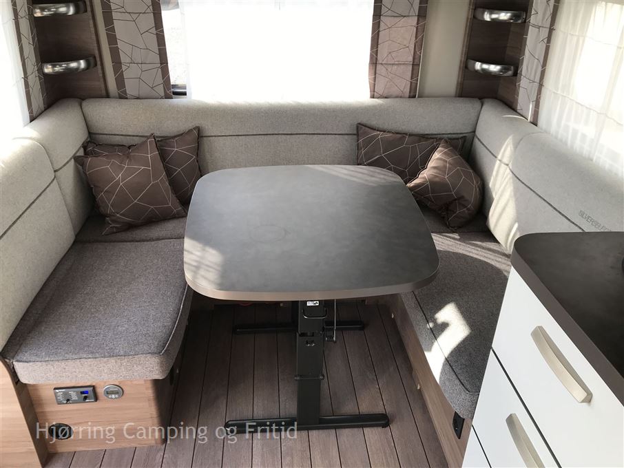 Knaus Sport 450 FU - Silver Selection