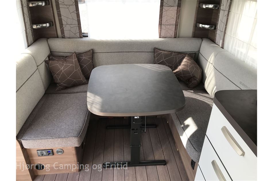 Knaus Sport 450 FU - Silver Selection