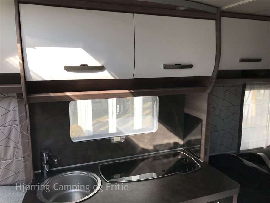 Knaus Sport 450 FU - Silver Selection