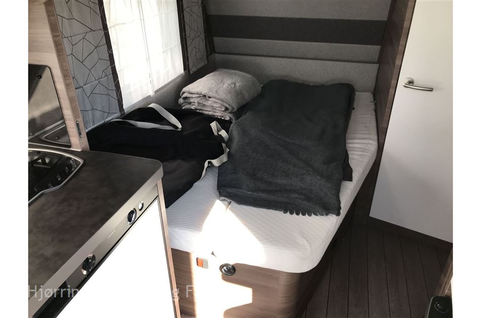 Knaus Sport 450 FU - Silver Selection