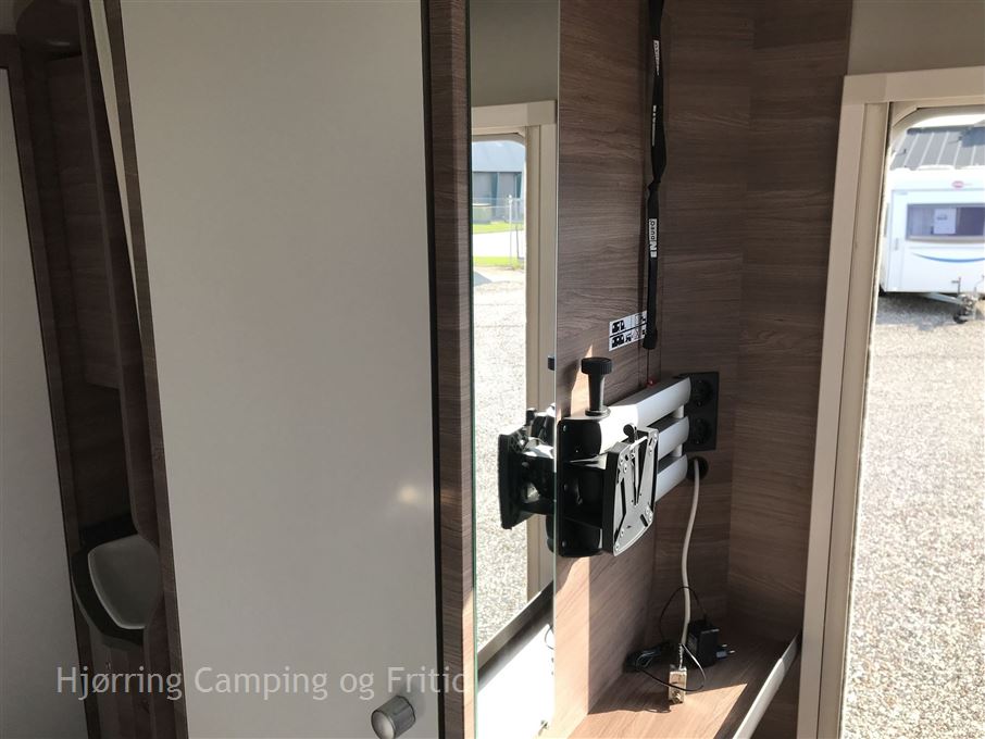 Knaus Sport 450 FU - Silver Selection
