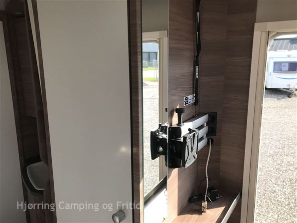 Knaus Sport 450 FU - Silver Selection