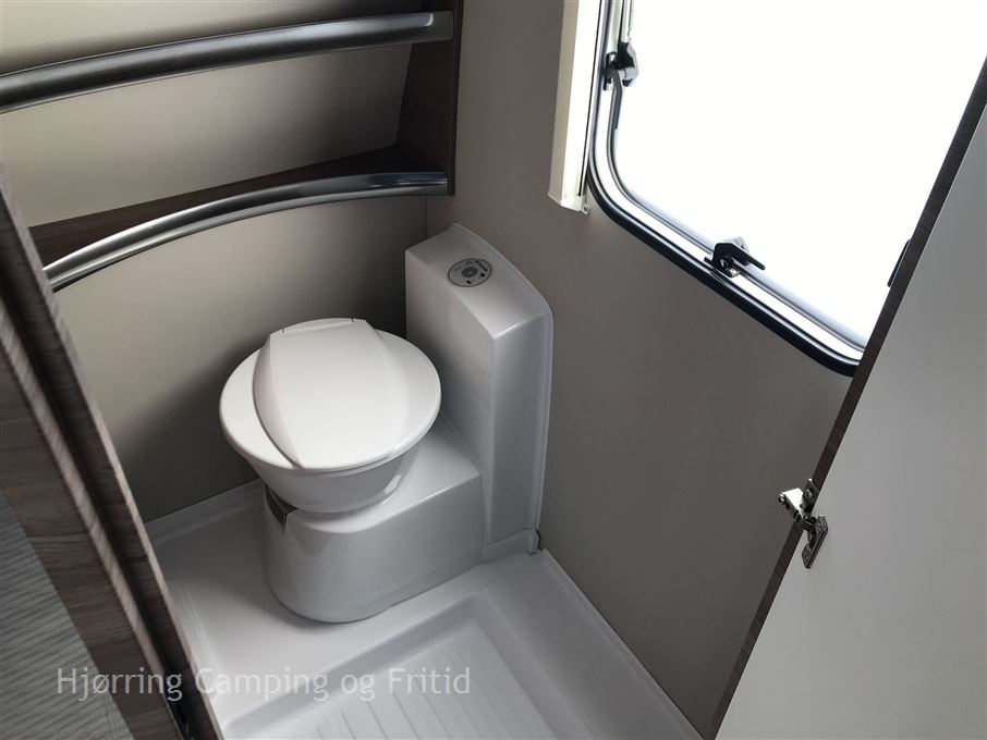 Knaus Sport 450 FU - Silver Selection