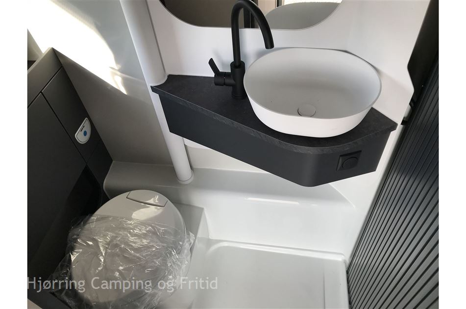 Adria Action 391 LH Sport