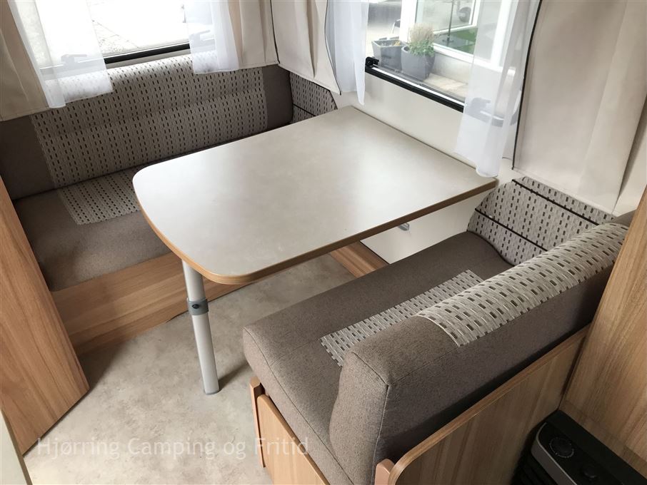 Caravelair Antares 390