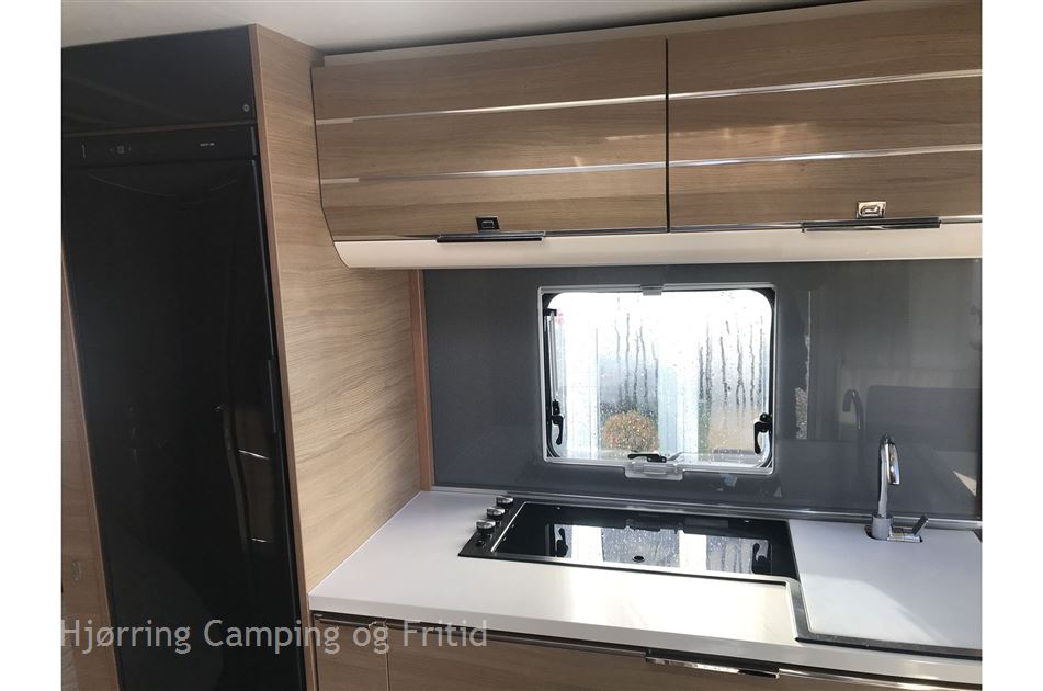 Adria Adora Silver "Jubilæumsmodel" 522 UP m. Alde