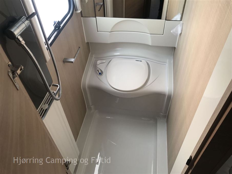 Adria Adora Silver "Jubilæumsmodel" 522 UP m. Alde