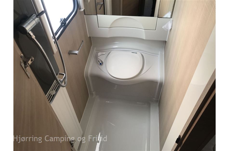 Adria Adora Silver "Jubilæumsmodel" 522 UP m. Alde