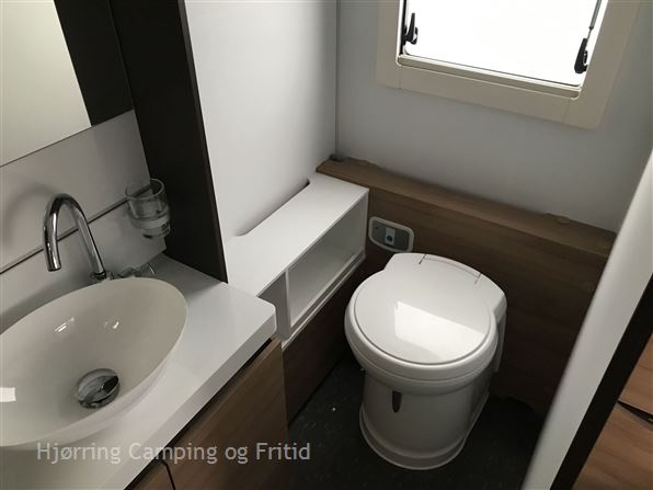 Adria Alpina 663 HT Alde Centralvarme