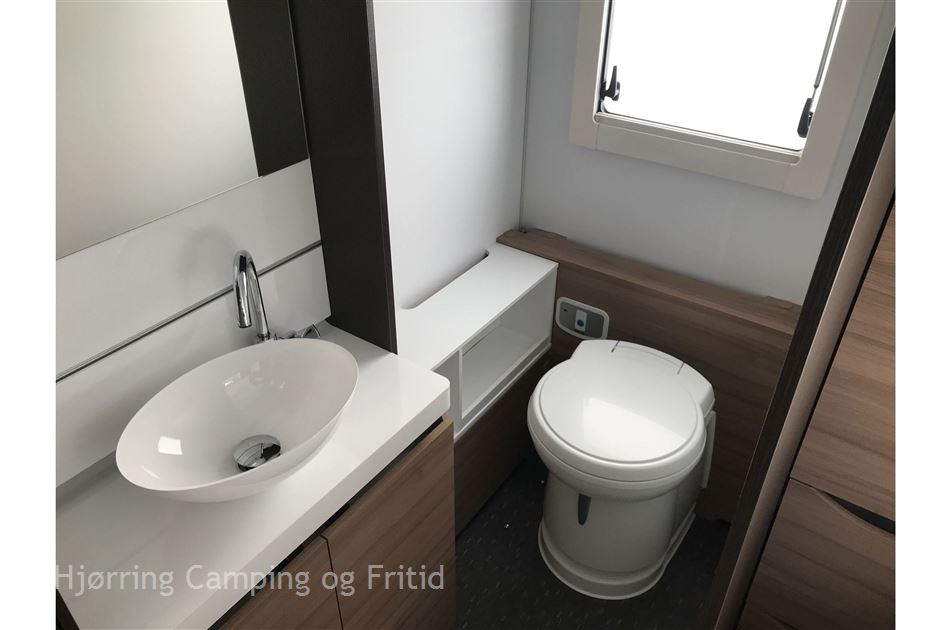 Adria Alpina 663 HT Alde Centralvarme