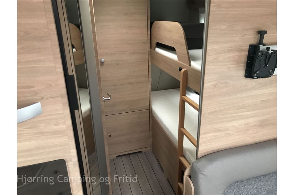 Knaus Sudwind 500 QDK "60 YEARS"