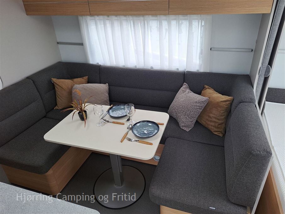 Adria Adora 573 PT