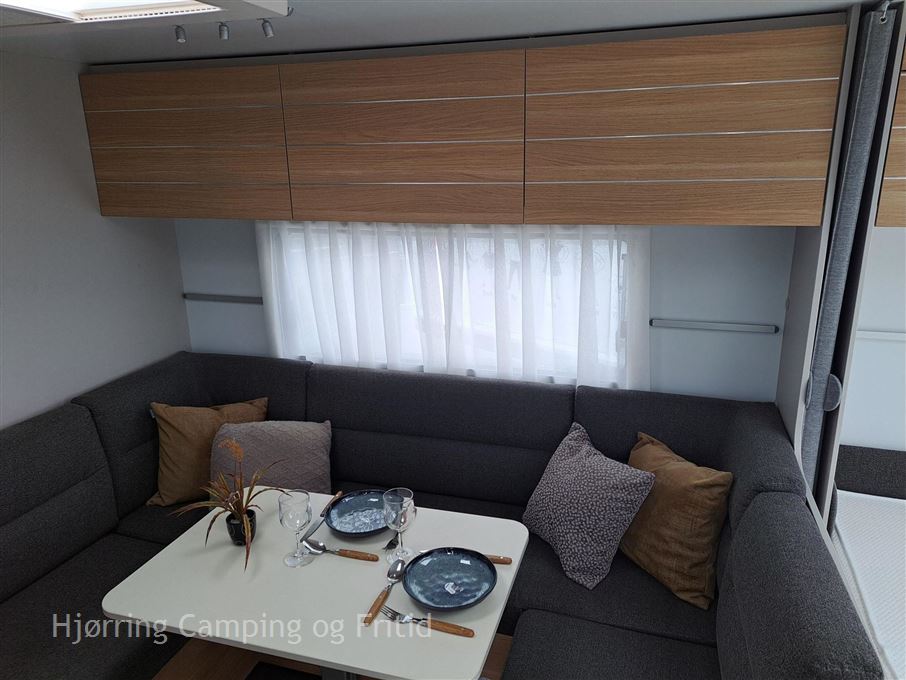 Adria Adora 573 PT
