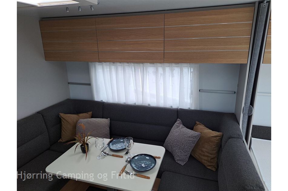 Adria Adora 573 PT