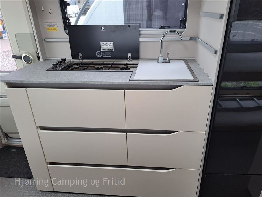 Adria Adora 573 PT