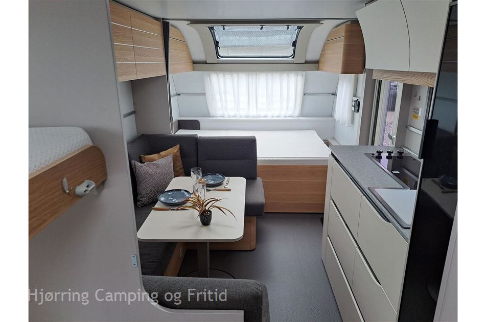 Adria Adora 573 PT