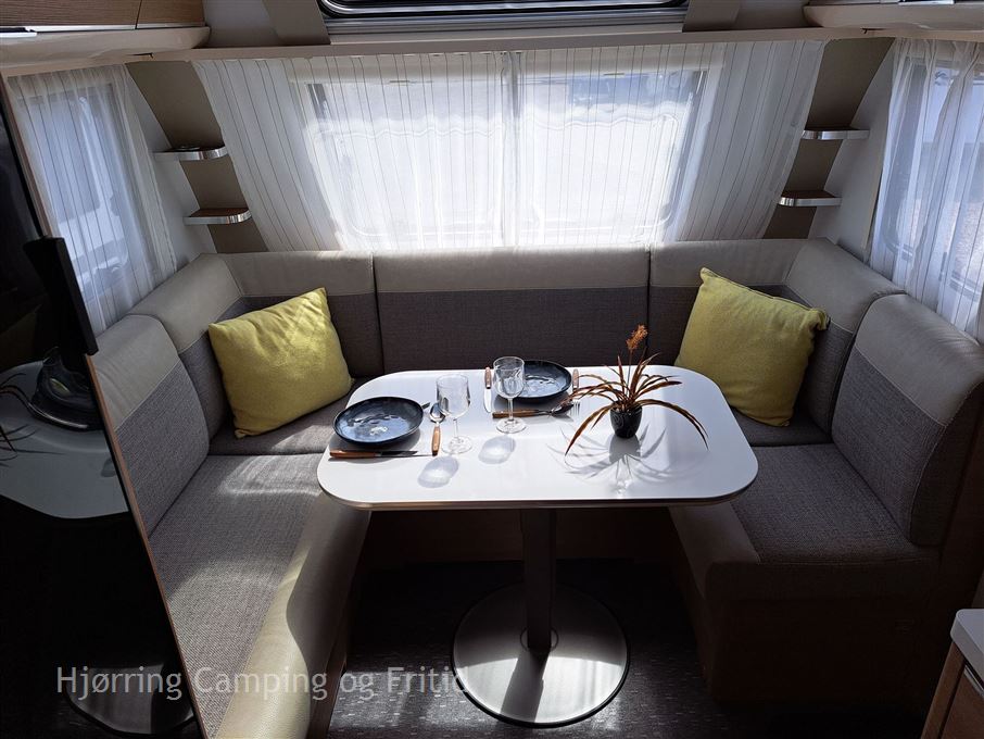 Adria Adora Supreme 502 UL