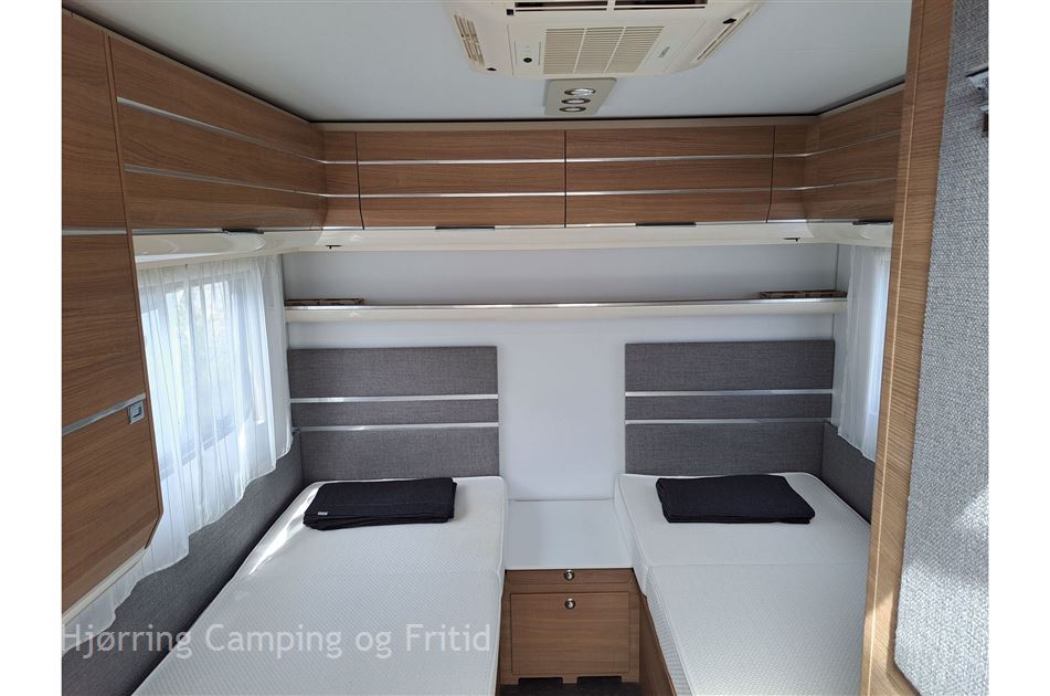 Adria Adora Supreme 502 UL