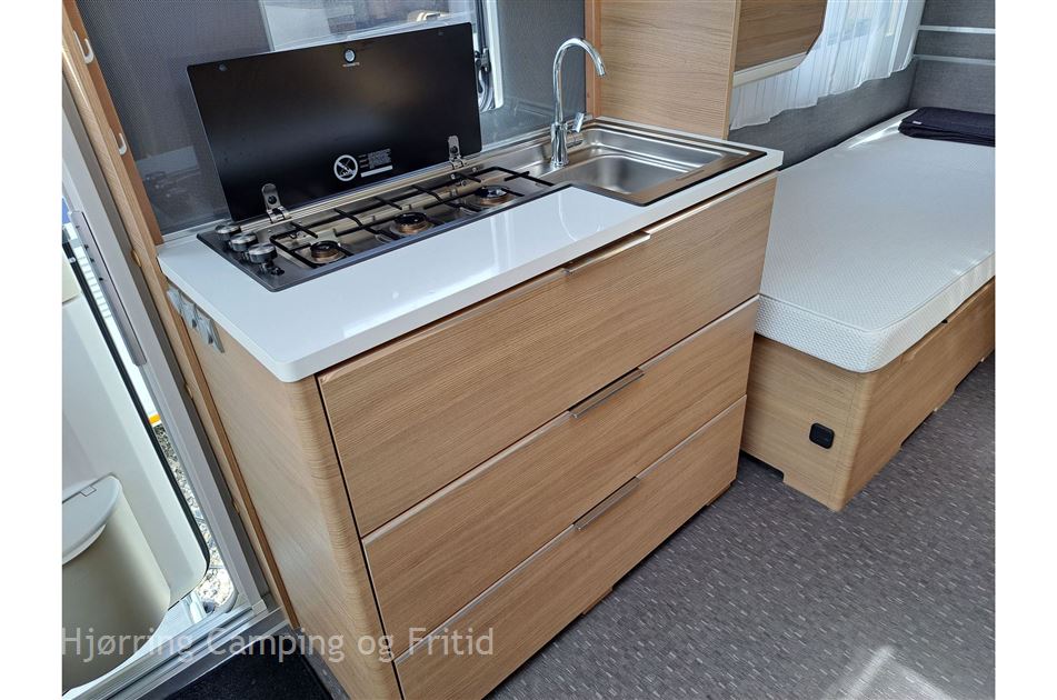 Adria Adora Supreme 502 UL