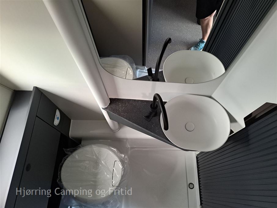Adria Action 391 LH Sport