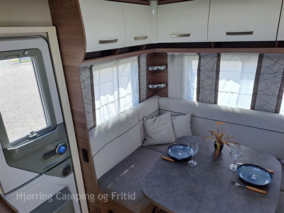 Knaus Sport 450 FU - Silver Selection