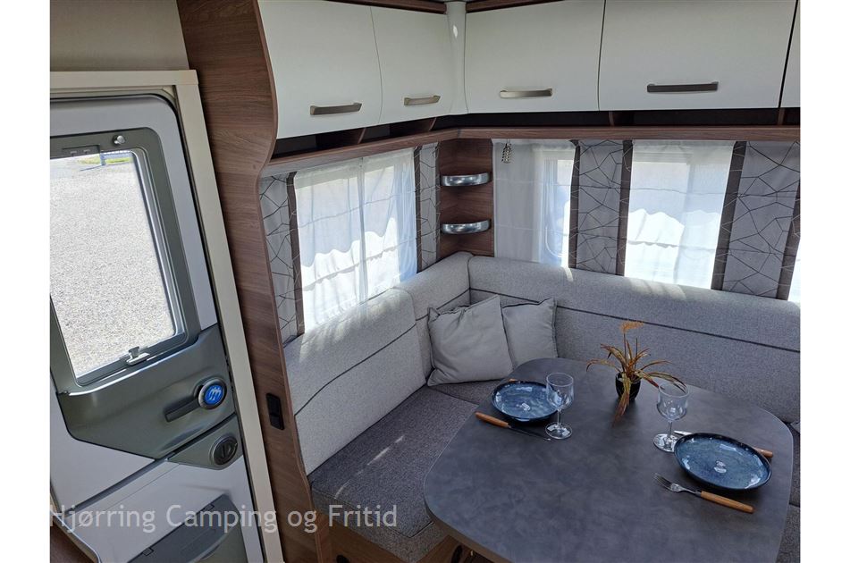 Knaus Sport 450 FU - Silver Selection