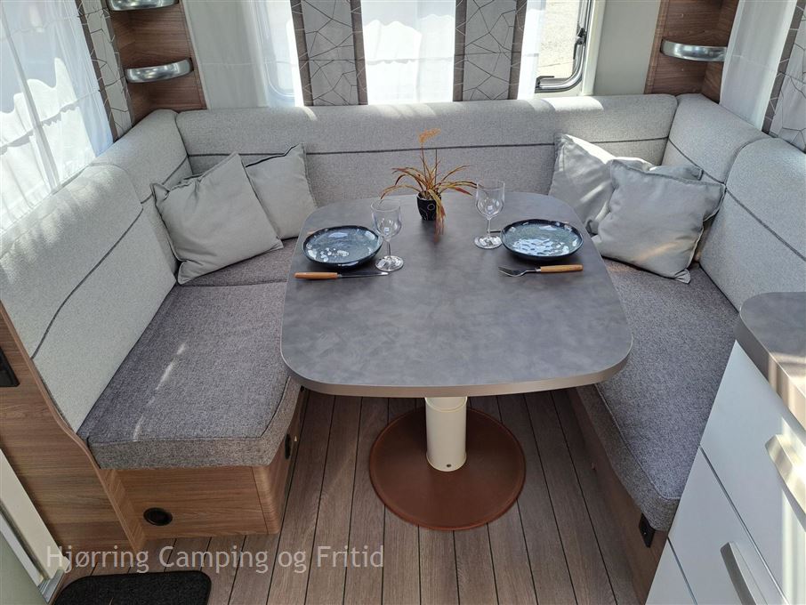 Knaus Sport 450 FU - Silver Selection