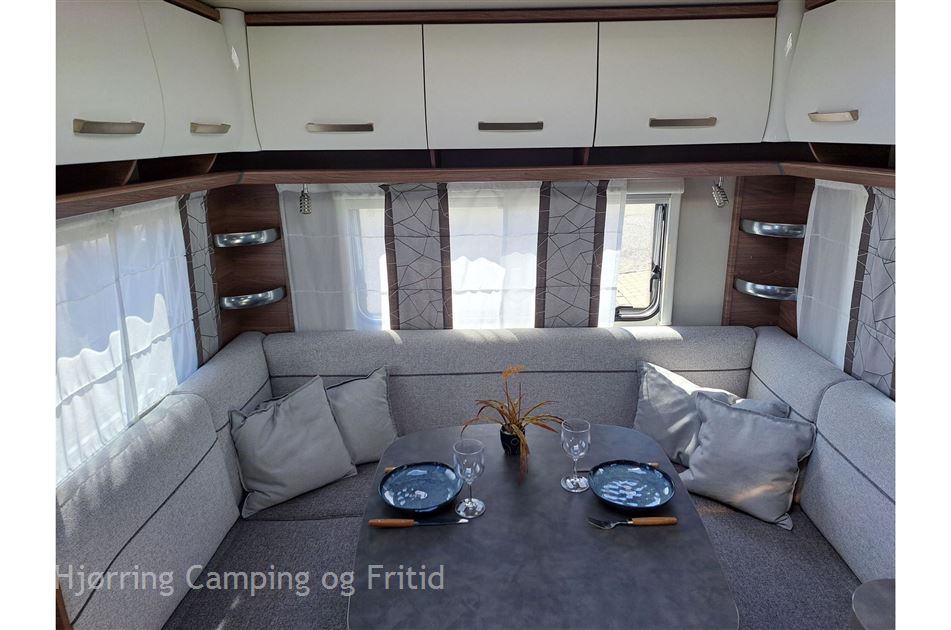 Knaus Sport 450 FU - Silver Selection