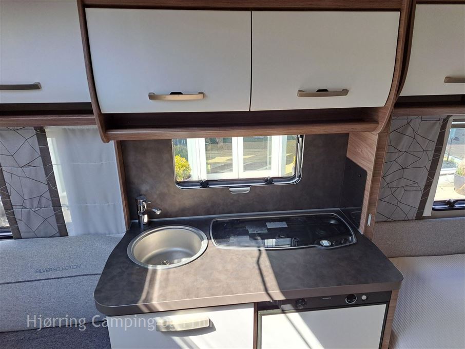Knaus Sport 450 FU - Silver Selection